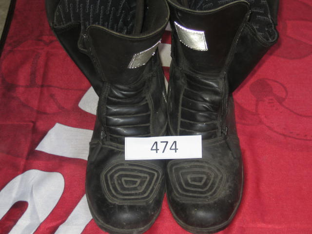 Kožené čierne topánky veľ. 44 č. 474