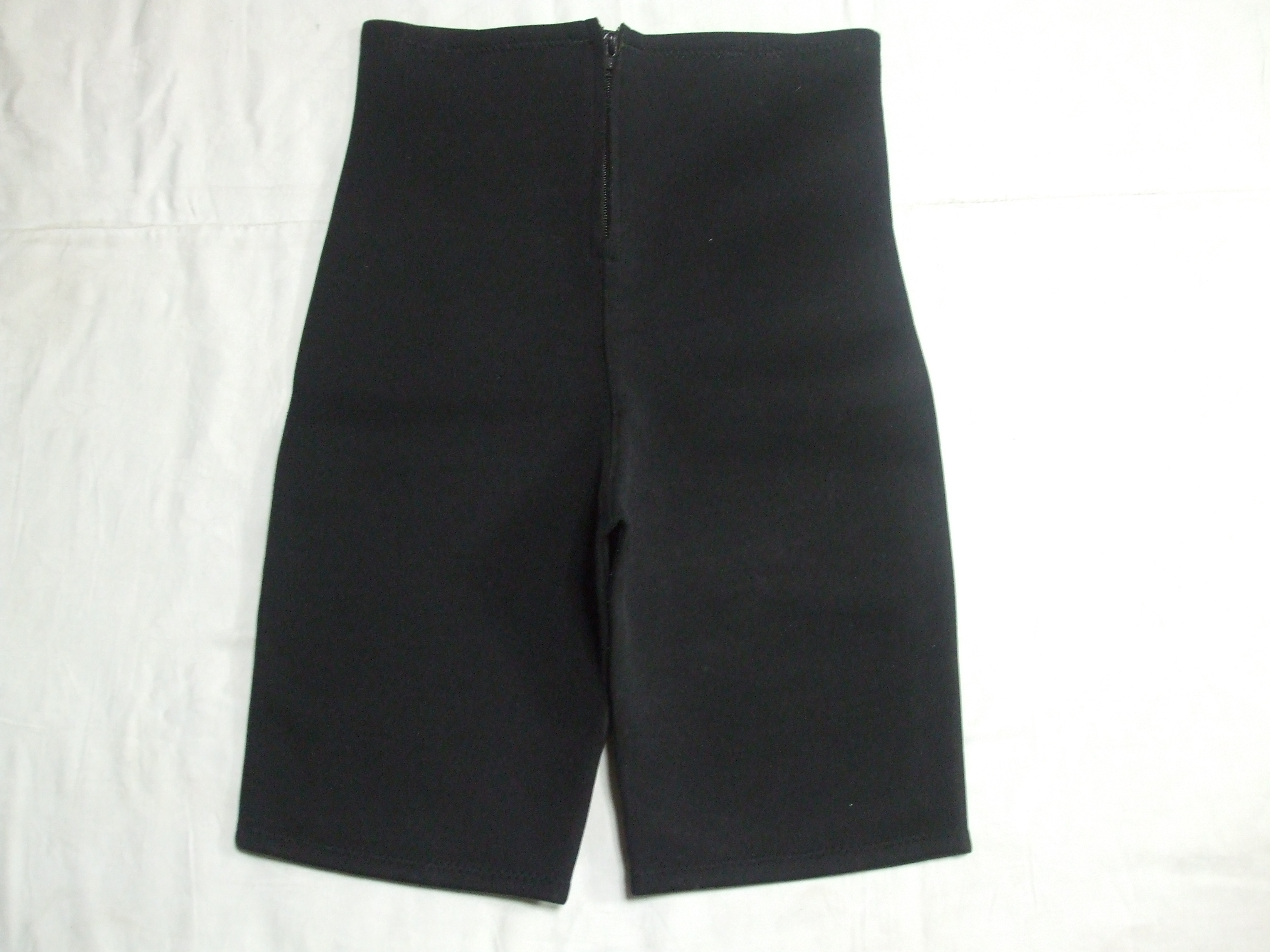 Neoprénové nohavice čierne, krátke,  veľ. L,  č. 1988