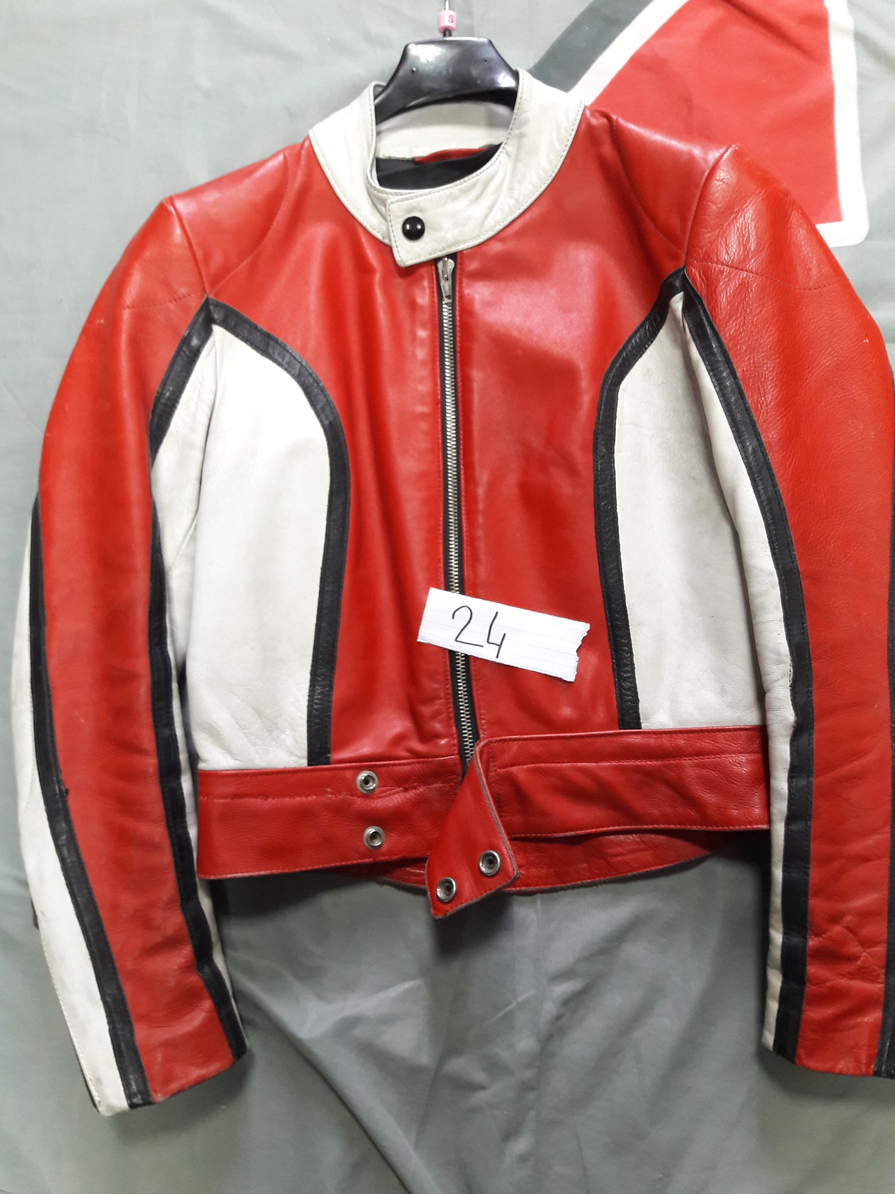 Moto kožená bunda, červená, č. 024